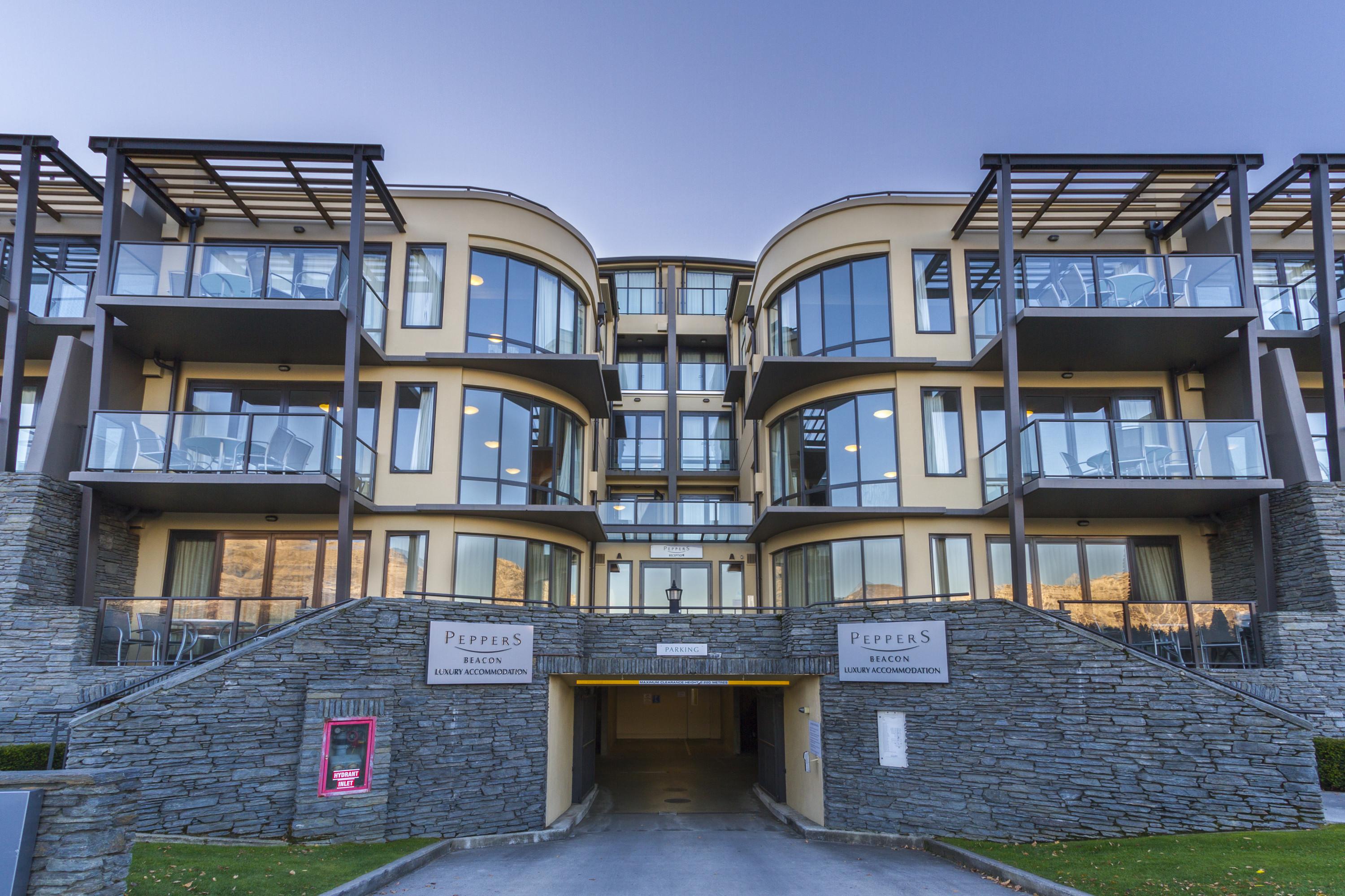 Peppers Beacon Aparthotel Queenstown Exterior photo