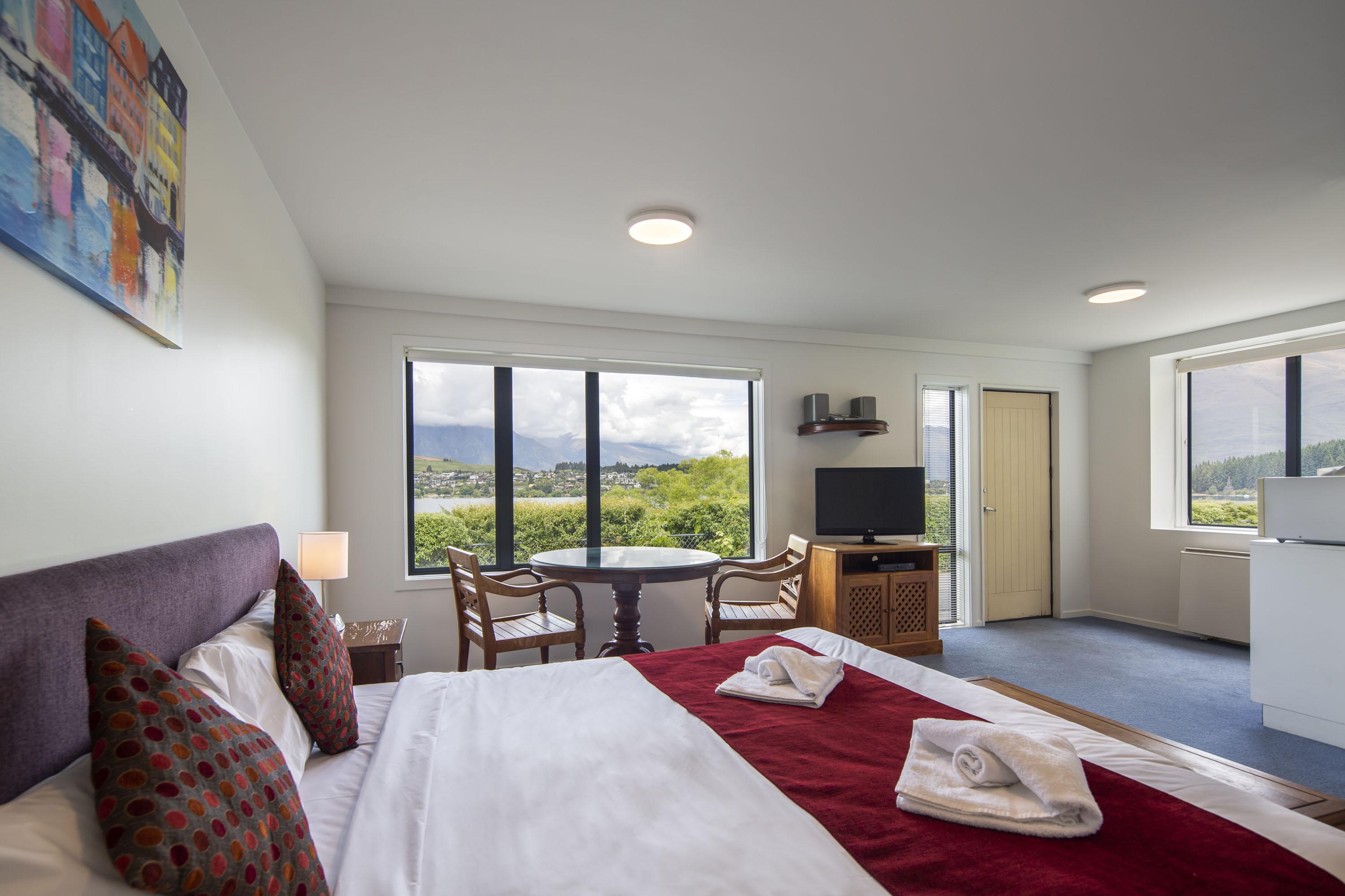 Peppers Beacon Aparthotel Queenstown Exterior photo